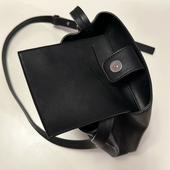 Black French Connection Crossbody Bag / Purse - Picture 9 of 11